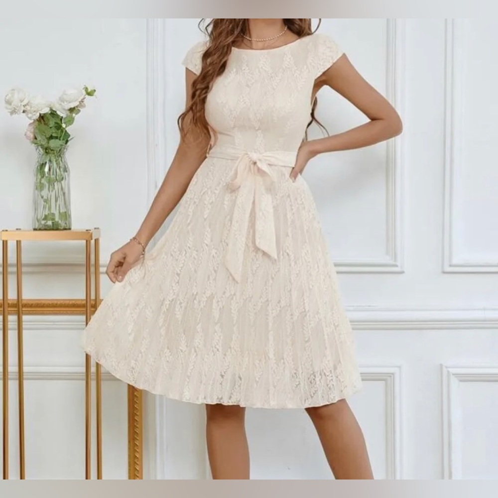 Grefit- Belted Floral Lace Pleated Hem Dress NWT